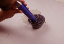 Ünlü YouTuber iPhone X’i blender ile parçalayıp içmeye çalıştı