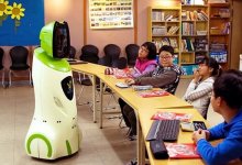 Akıllı Robotlar 10 Yıl İçinde Öğretmenlerin Yerini Alacak