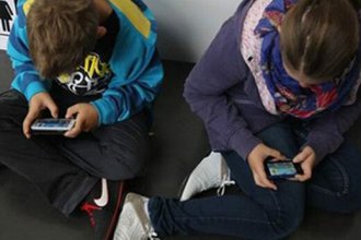 Aşırı Akıllı Telefon Kullanımı İntihar ve Depresyona Yol Açıyor