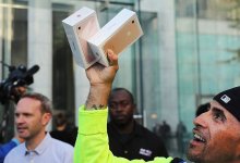 IPhone 7 için 23 Gün Kuyrukta Bekledi